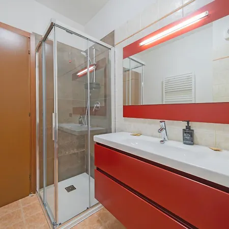 Apartmentsgarda - D'oro 公寓 *
